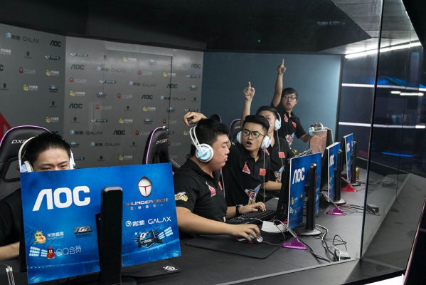 巴恩斯持球 巴恩斯持球